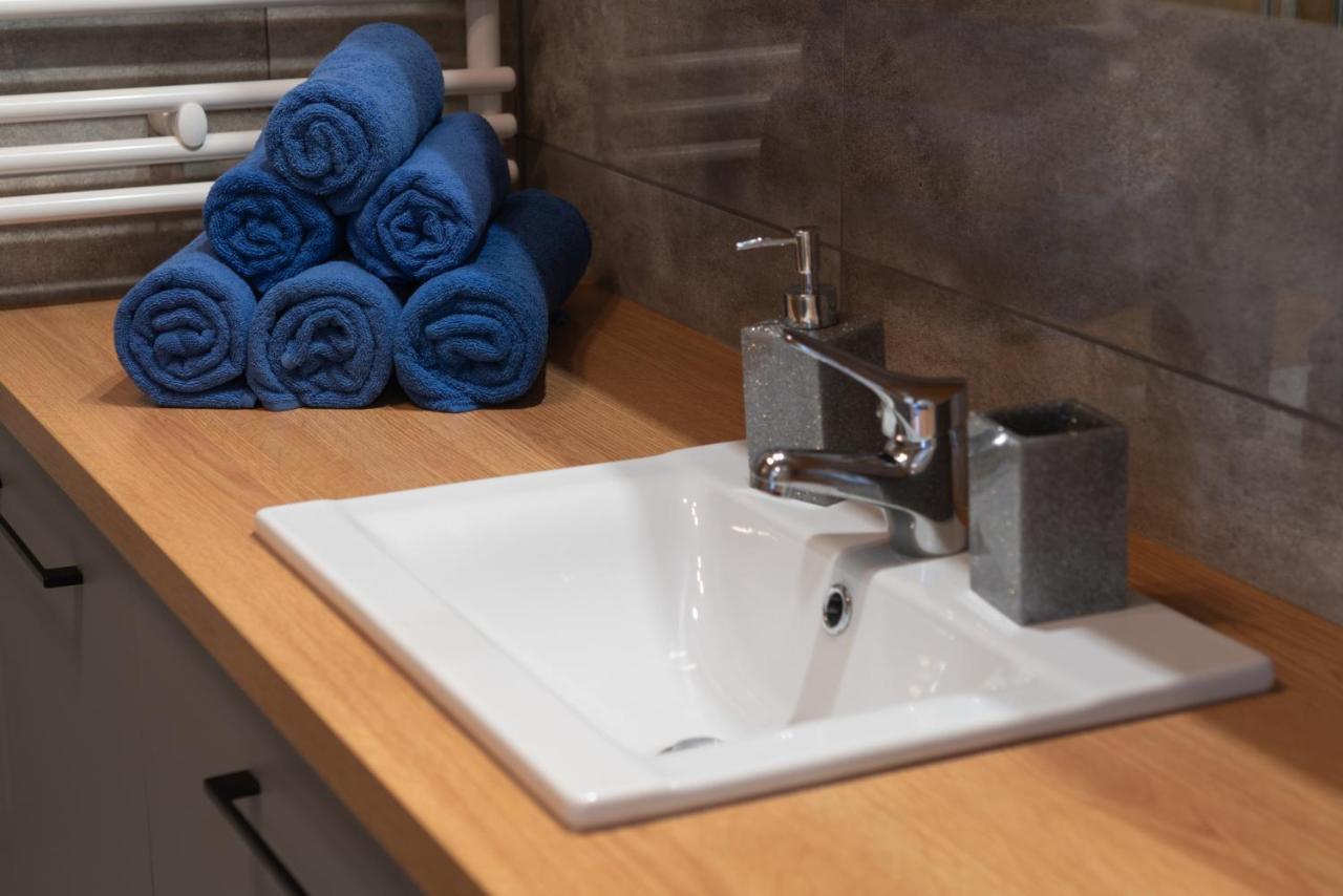 Apartament Niebieski - Okrzei  Kielce Bagian luar foto